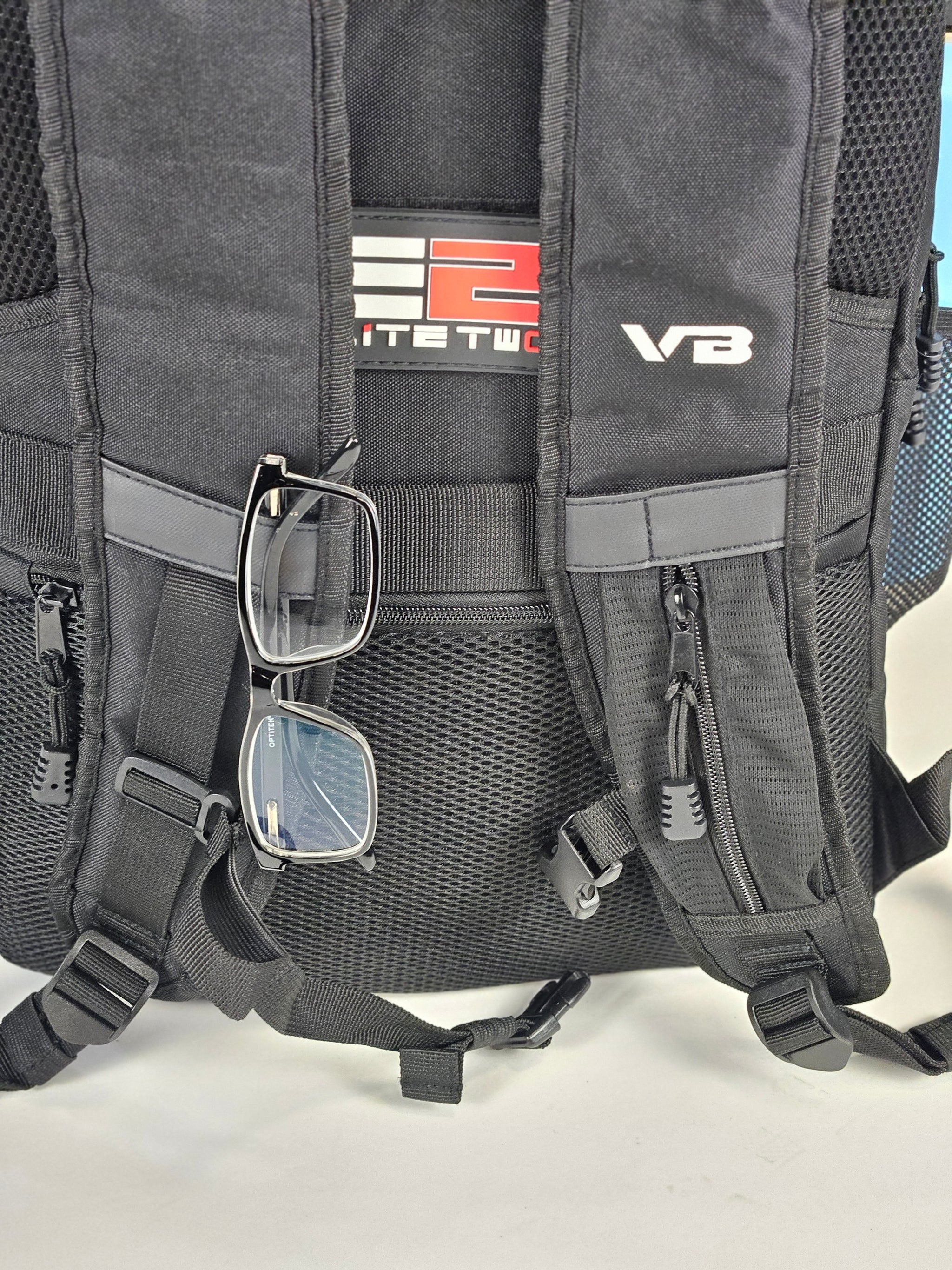 2026 CORE WOMEN TEAM HOODED PACKAGE