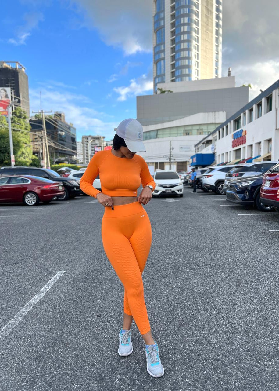 VB Capri Lux Seamless Ribbed Long Sleeve Yoga Set